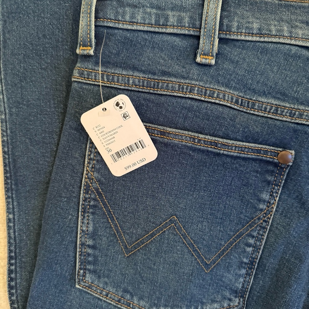 NWT Women’s Wrangler Bootcut rancher jeans sz 30 - Picture 8 of 8